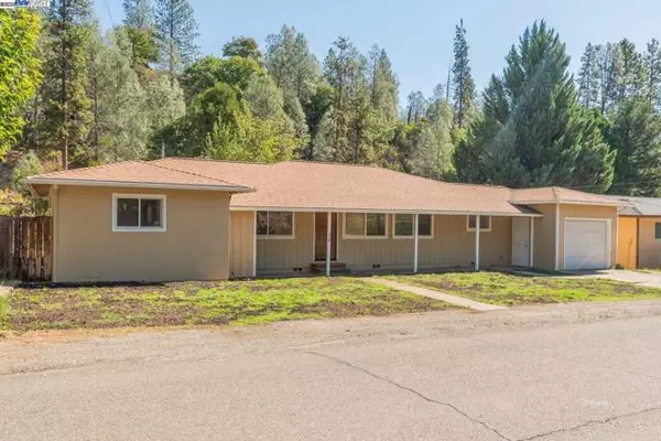 310 Barbara Ave., Weaverville, CA 96093