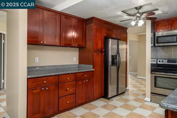 Oakley, CA 94561,5025 Martin St
