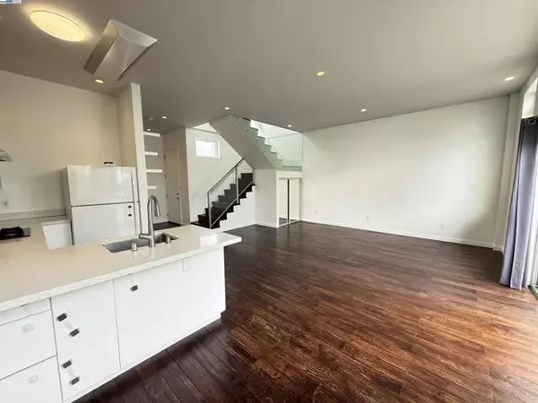 San Francisco, CA 94110,317 Cortland Ave