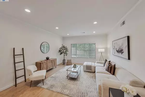 Fremont, CA,38131 Acacia st.