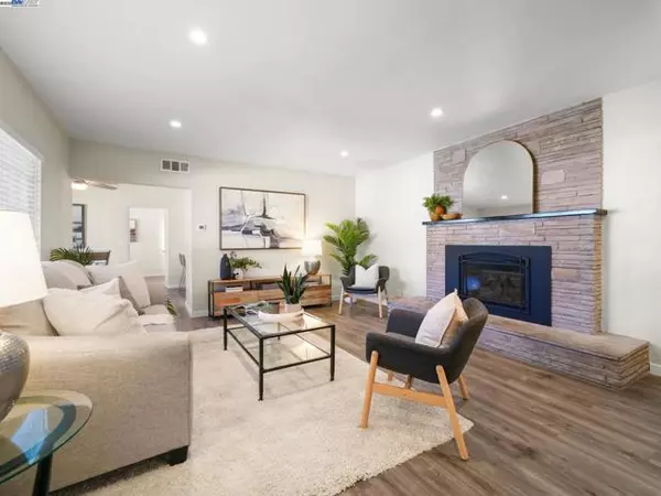 Castro Valley, CA 94546,4171 Wilson Ave