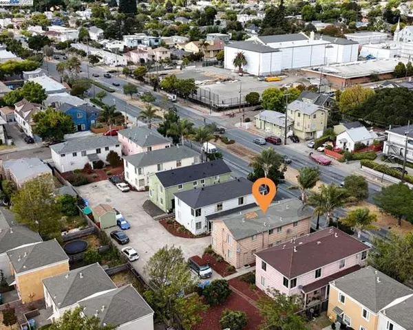 Berkeley, CA 94702,2782 Sacramento St