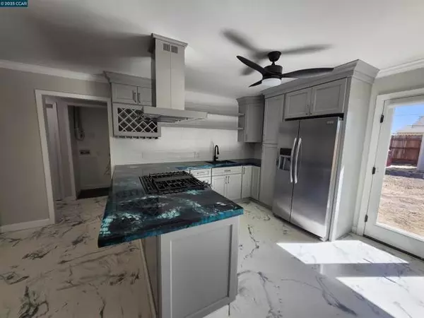 Pittsburg, CA 94565,221 Bruno Ave