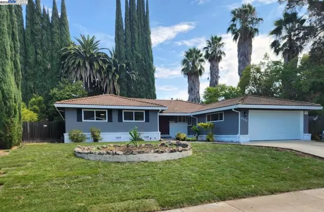 Sacramento, CA 95831,6235 Allenport Way