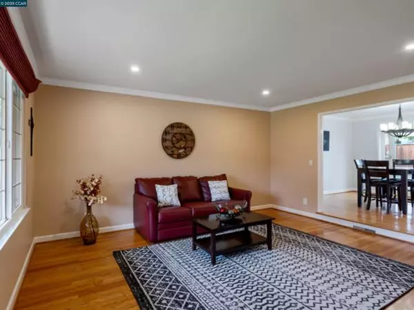 Concord, CA 94518,3050 Barrymore Dr