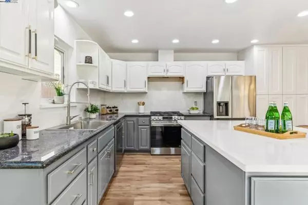 1941 Franciscan Way, Alameda, CA 94501