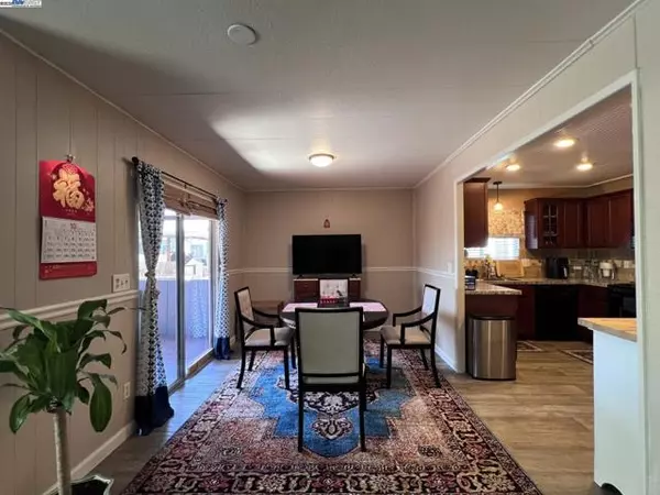 Tracy, CA 95376,812 W Clover Rd