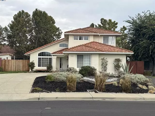 Oakley, CA 94561,512 Hacienda Dr