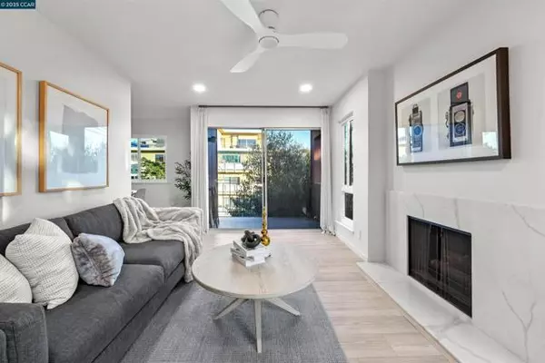 3751 Harrison Street, Oakland, CA 94611