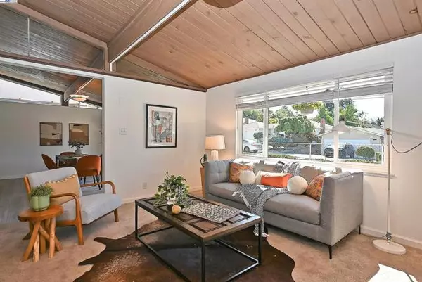 4602 Emily Ct, Castro Valley, CA 94546