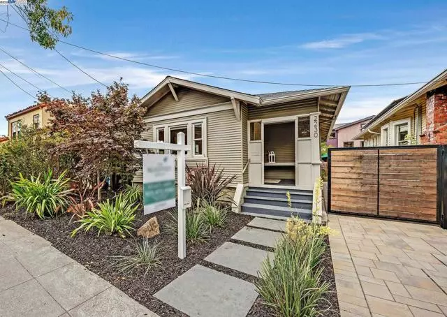 Berkeley, CA 94702,2230 Sacramento St