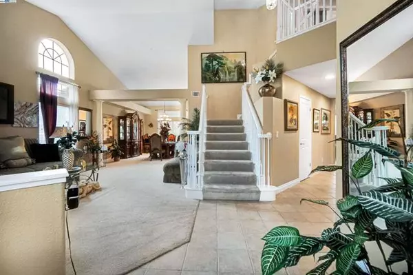 Hayward, CA 94542,4520 Riding Club Ct