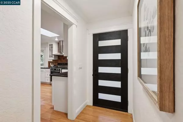 Oakland, CA 94619,4449 Mattis Ct