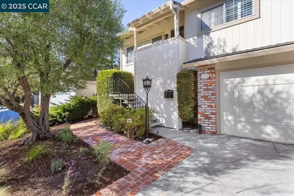 Castro Valley, CA 94546,5154 Camino Alta Mira