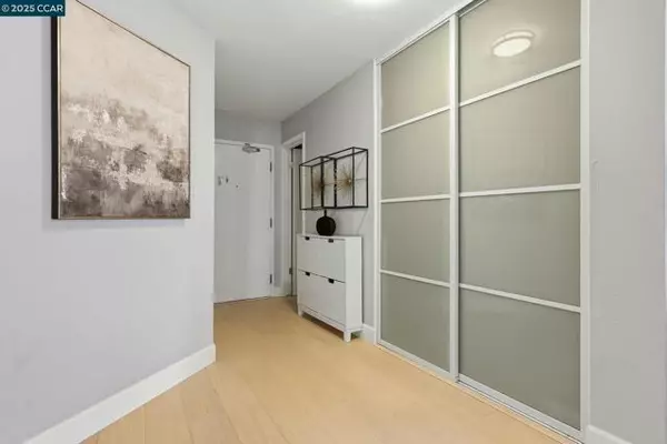 San Francisco, CA 94109,1700 Gough St