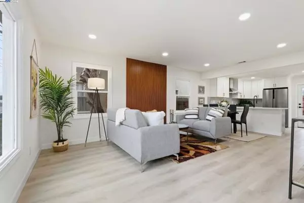 Castro Valley, CA 94546,2270 Vestal Avenue