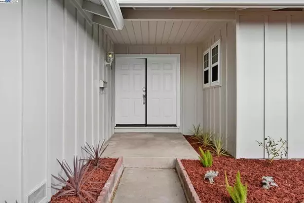 Fremont, CA 94539,2225 Valorie St