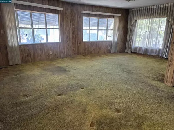 Pittsburg, CA 94565,254 oahu drive