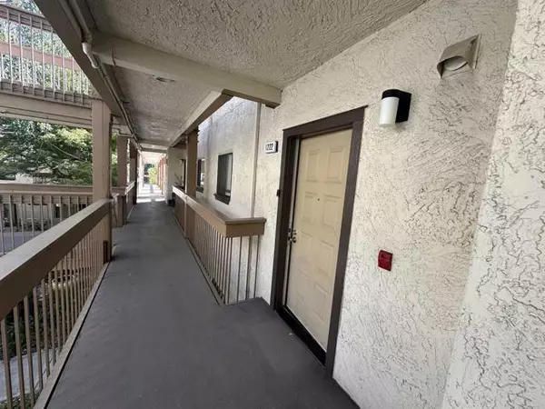 1222 South Villa Way, Walnut Creek, CA 94595