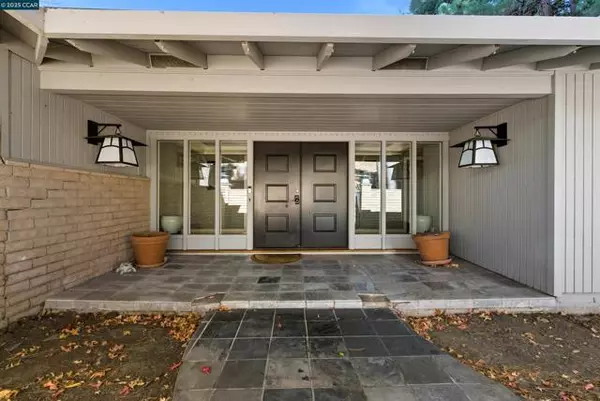 Lafayette, CA 94549,3749 St Francis Dr