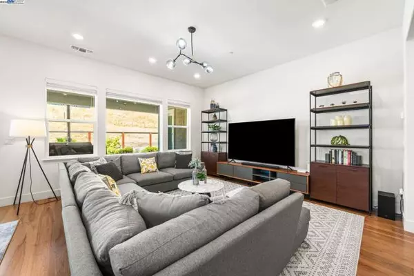 San Ramon, CA 94583,2552 Veneto Ct