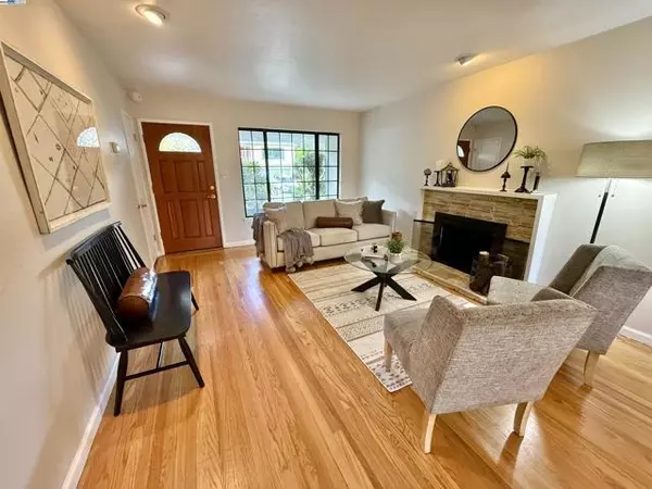 San Leandro, CA 94578,16347 Panoramic Way