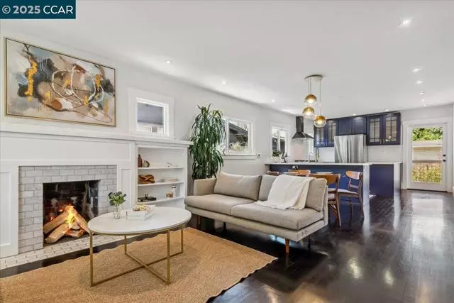 Berkeley, CA 94702,3036 Dohr St