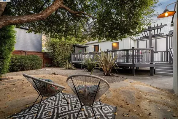 Alameda, CA 94501,3029 THOMPSON AVENUE