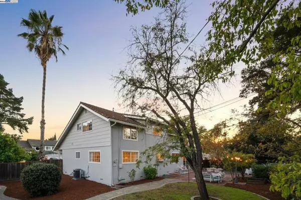 Concord, CA 94518,1271 HOOKSTON ROAD