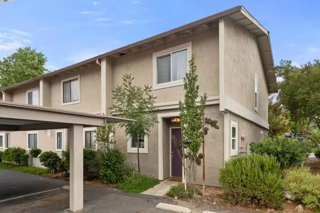 Livermore, CA 94551,1949 Paseo Laguna Seco