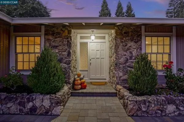 Danville, CA 94526,323 Laurel Dr