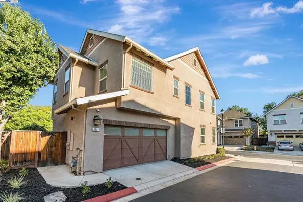 Livermore, CA 94551,5801 Flora Cmn