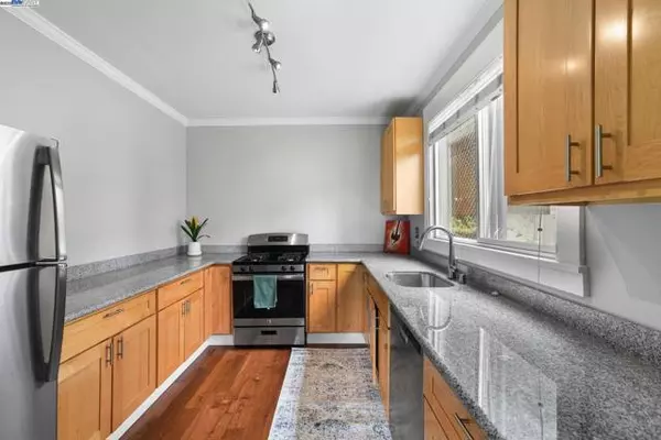 San Francisco, CA 94133,1925 Leavenworth St