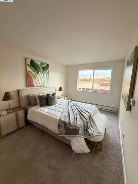 San Leandro, CA 94578,15956 East 14Th St