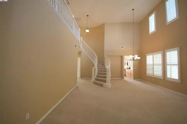 Brentwood, CA 94513,1612 MARINA WAY