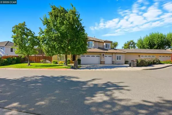 Concord, CA 94521,1975 Holly Creek Pl