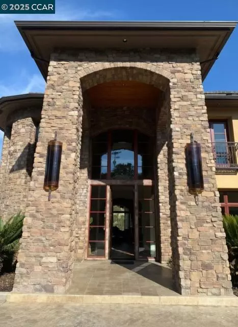 8 Quiet Country Lane, Danville, CA 94526