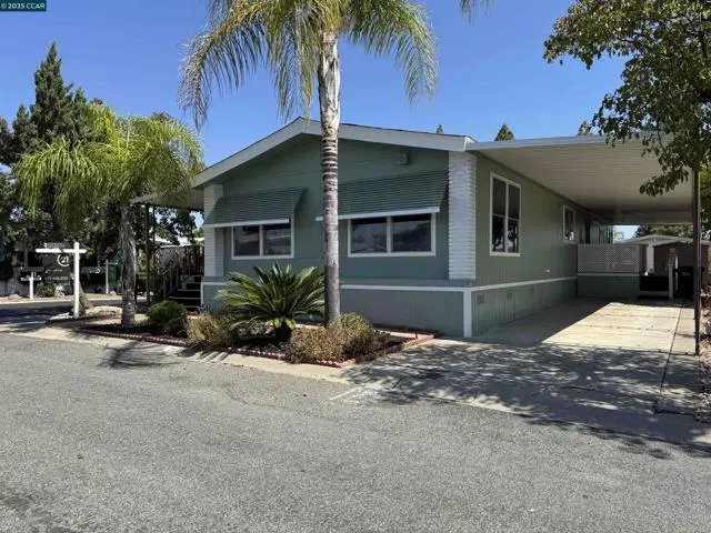 Pittsburg, CA 94565,256 oahu drive