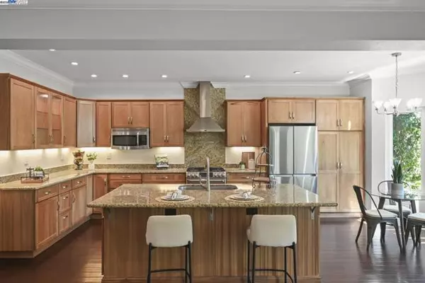 San Ramon, CA 94582,2520 Canyon Lakes Dr