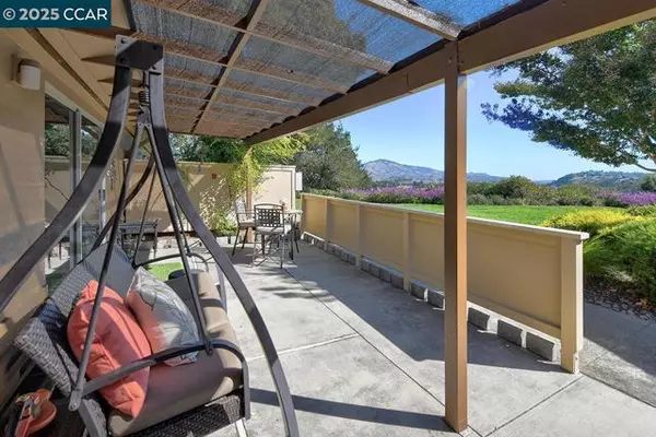 2148 Golden Rain Rd, Walnut Creek, CA 94595