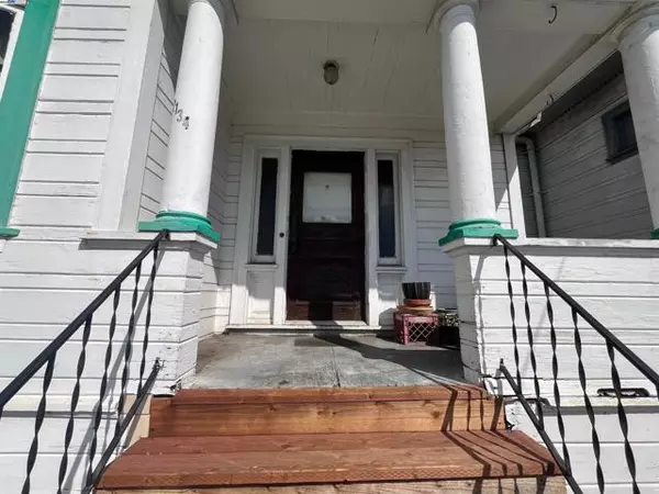 Oakland, CA,2134 East 23rd