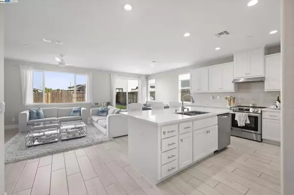 Modesto, CA 95356,1605 Radiance Ln
