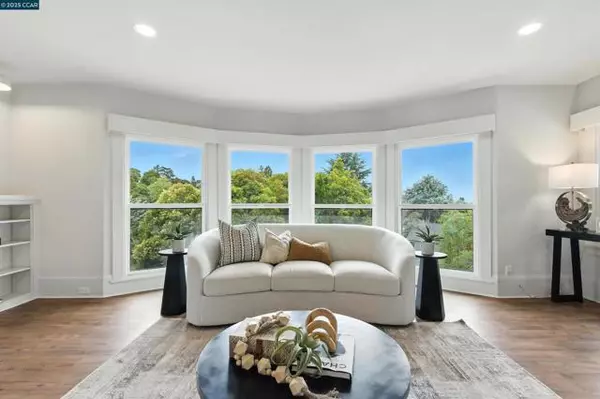 Oakland, CA 94618,5020 Golden Gate Ave