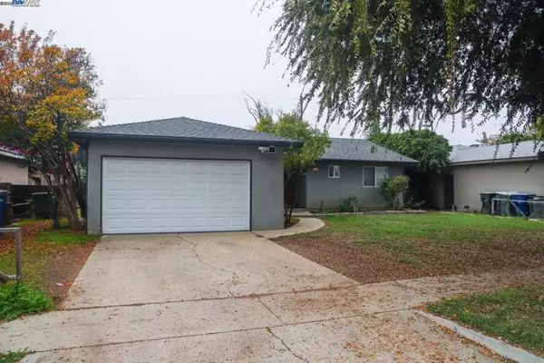 4295 North Archie Avenue, Fresno, CA 93726