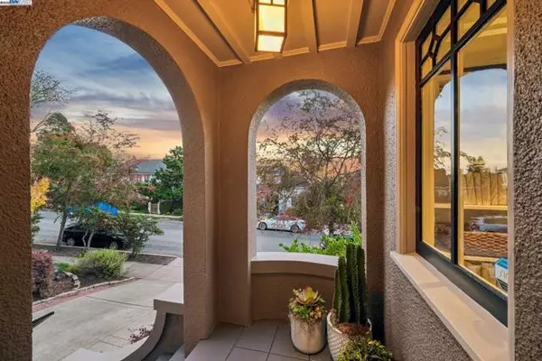 Berkeley, CA 94707,1149 AMADOR AVENUE