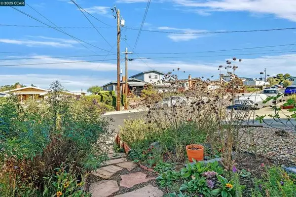 Pinole, CA 94564,2543 Francis Dr