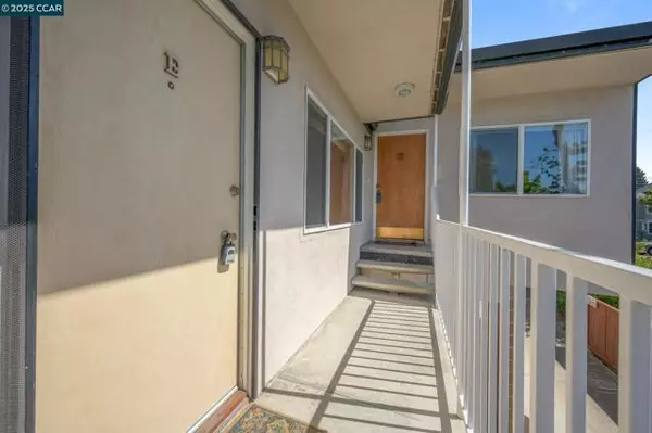 Berkeley, CA 94703,2134 Mcgee Ave