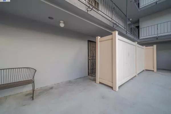 Oakland, CA 94610,455 Crescent Street