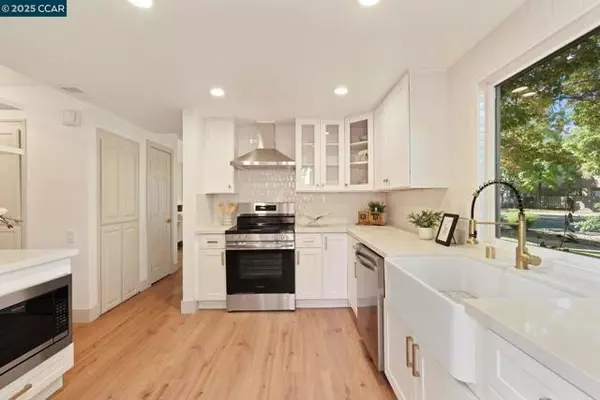 Concord, CA 94521,4204 Dubhe Court