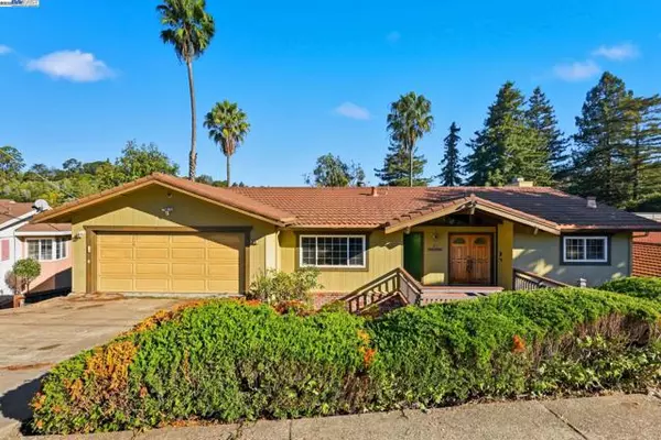 85 Sequoyah View, Oakland, CA 94605